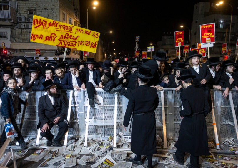 המשטרה החלה לפנות את ההפגנה "תוך שימוש בכוח ובאמצעים"