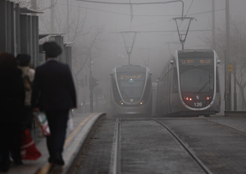 שיטפונות בדרום וכבישים חסומים: מתי יסתיים מזג האוויר הסוער?