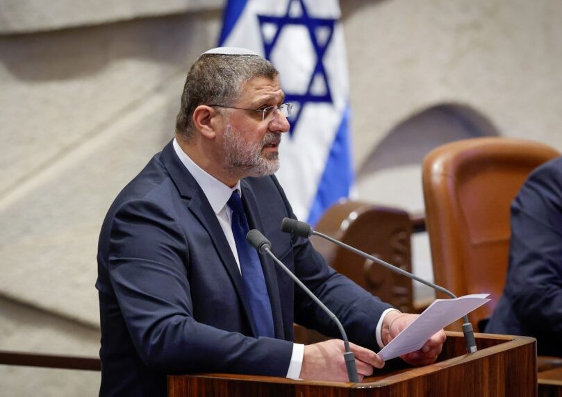 ח"כ בוארון למבקר המדינה: הכרז על הארגון של בנט כגוף פוליטי