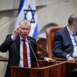 "שערורייה חמורה": השר לוין ידרוש חקירה פלילית בפרשת הרוגלות