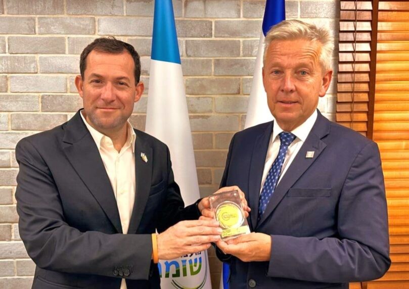 "מבין כמה היא חשובה": חבר הפרלמנט האירופי שתמך בריבונות