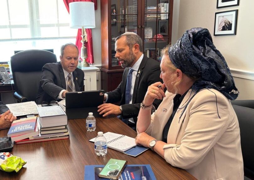 יו"ר מועצת יש"ע יציג בארה"ב את המעורבות האיראנית ביו"ש