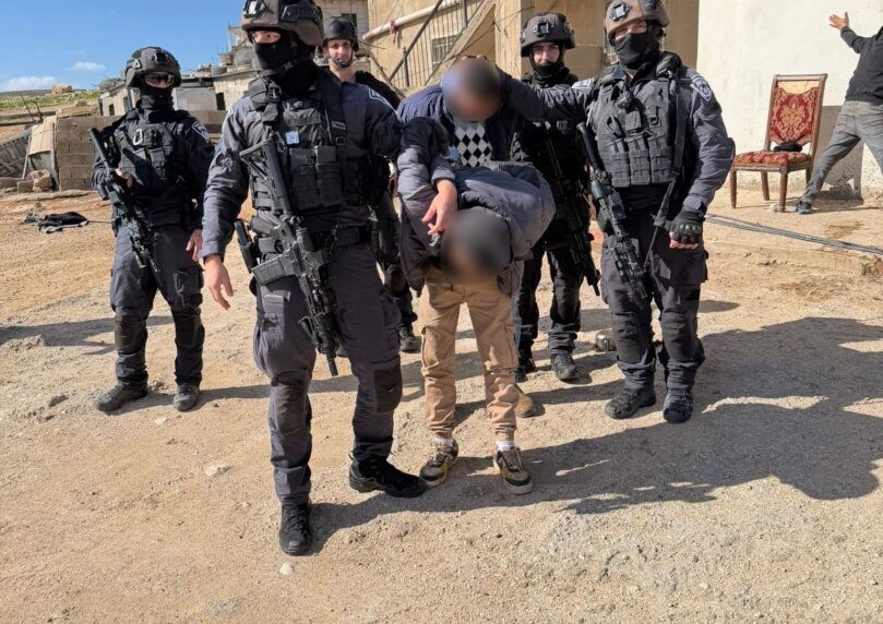 הטרור הערבי: שלושה נעצרו בחשד לתקיפת רועה הצאן בגוש עציון