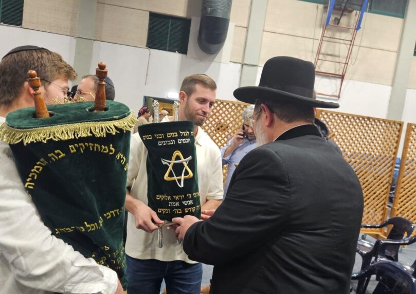 שנתיים לנפילתו: ספר תורה הוכנס לזכר רס"ר דן ווידנבאום ז"ל