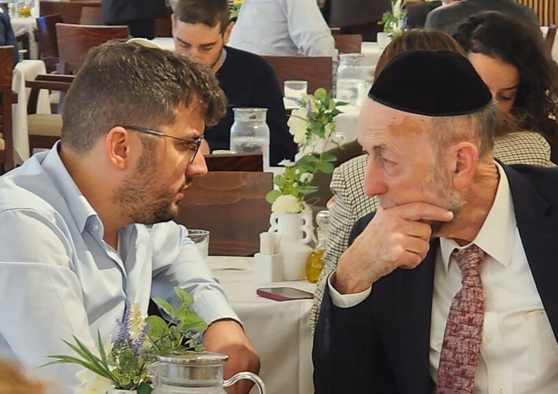 מאחורי הקלעים של התקציב: יועצו של סמוטריץ' שוחח עם ח"כ מקלב