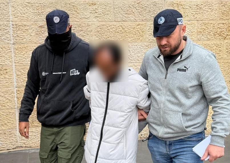ארב מחוץ למקלחת ודקר למוות: פוענח הרצח הכפול ביוקנעם