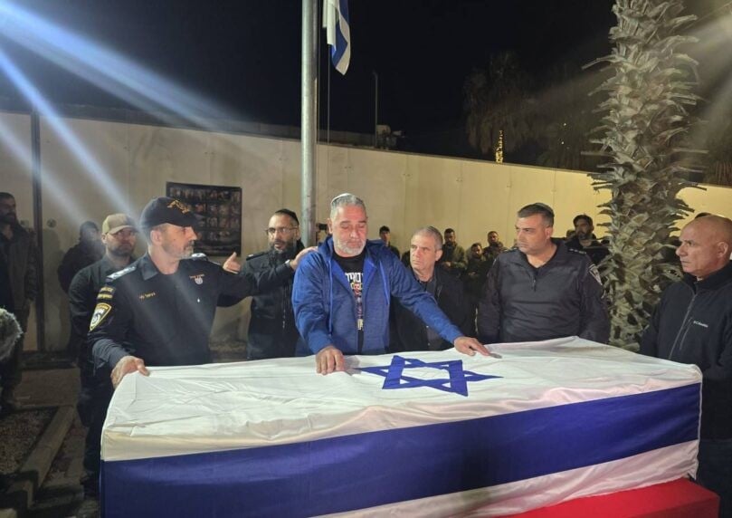 מצמרר: איציק גואילי מתאחד עם בנו