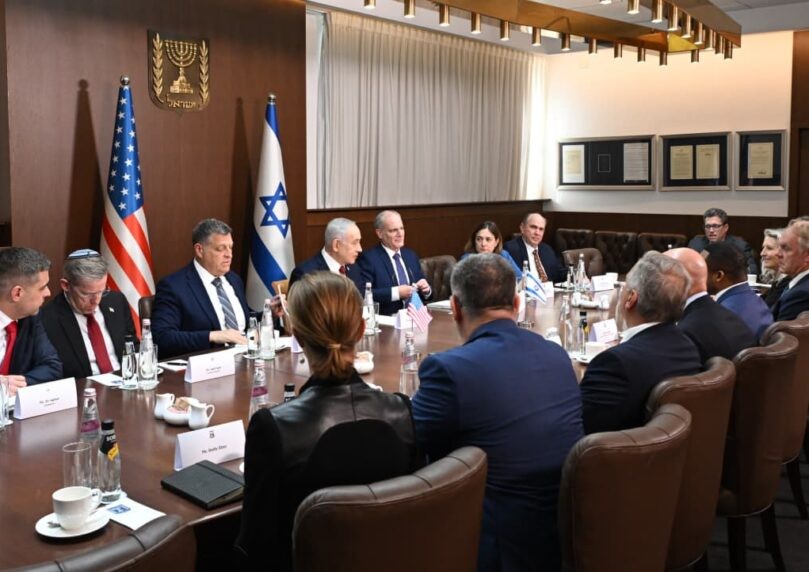 רה"מ נתניהו נפגש בלשכתו עם חברי קונגרס אמריקנים מטעם AIPAC