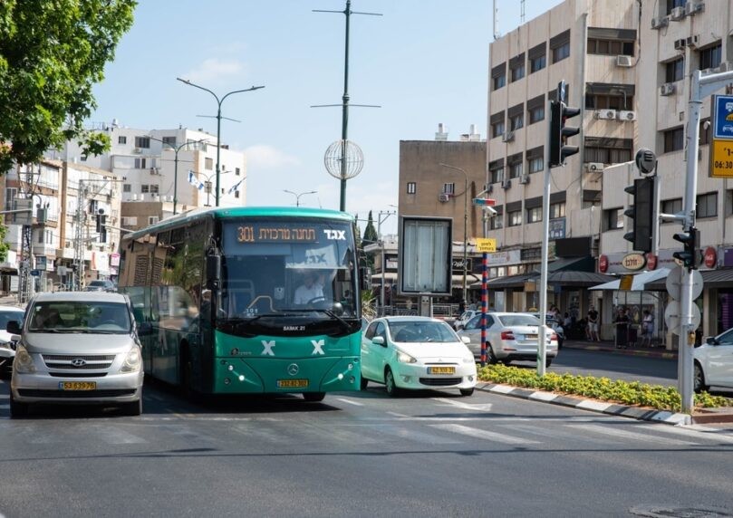 תושבת נתיבות: "נסיעה של 40 דקות נמשכת 3 שעות בתח"צ"
