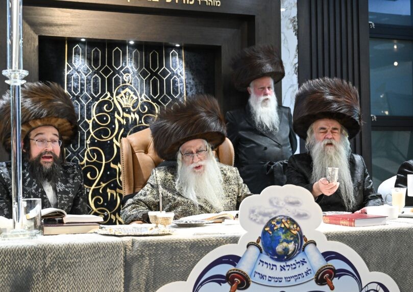 המסע נמשך: האדמו"ר מצאנז שבת עם הנגידים במונסי