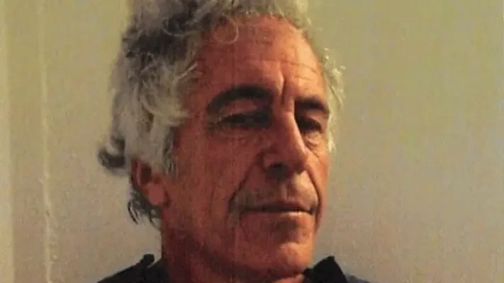 ג'פרי אפשטיין חי בישראל? הקונספירציה החדשה שמסעירה את הרשת