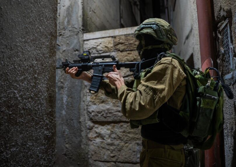 כוחותינו עצרו כ-60 מחבלים והרסו את בית מחבל בחלחול