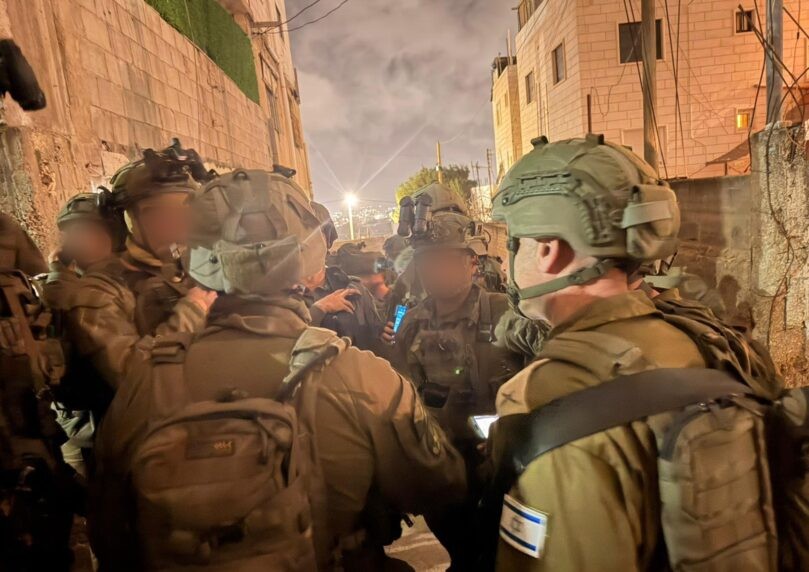 בעקבות דיווחים על ירי: צה"ל הטיל כתר על שכונת ג'אליס בחברון