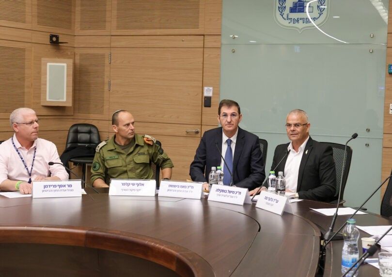 תקרית חריגה בוועדת החוץ והביטחון: "מסכן את ביטחון המדינה"