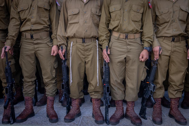 לקידום מסלול מילואים חדש: בכיר בצה"ל נפגש עם האדמו"ר מקרלין