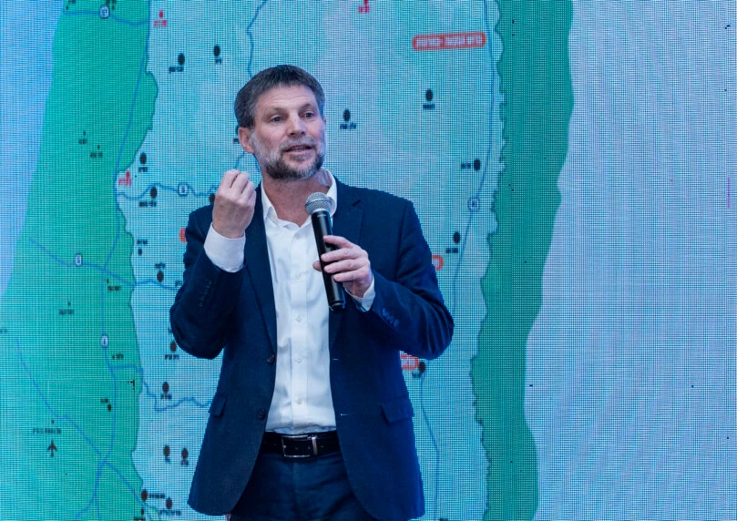 שורה של מדינות באירופה מטילות סנקציות על השר בצלאל סמוטריץ'