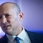 בנט עורר סערה: "שטחי A ו-B יהיו חלק מאוטונומיה פלשתינית"