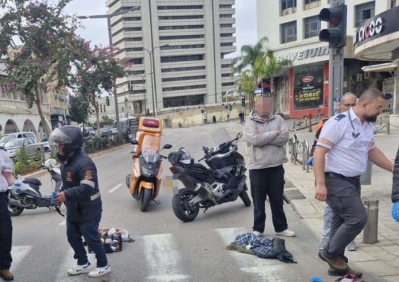תל אביב: רוכב אופנוע כבן 30 נפצע בראשו ומצבו קשה