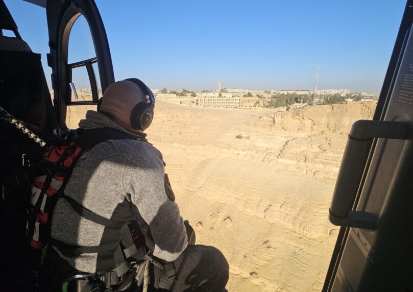 מצפה רמון: אדם ללא רוח חיים חולץ במסוק מתחתית המצוק