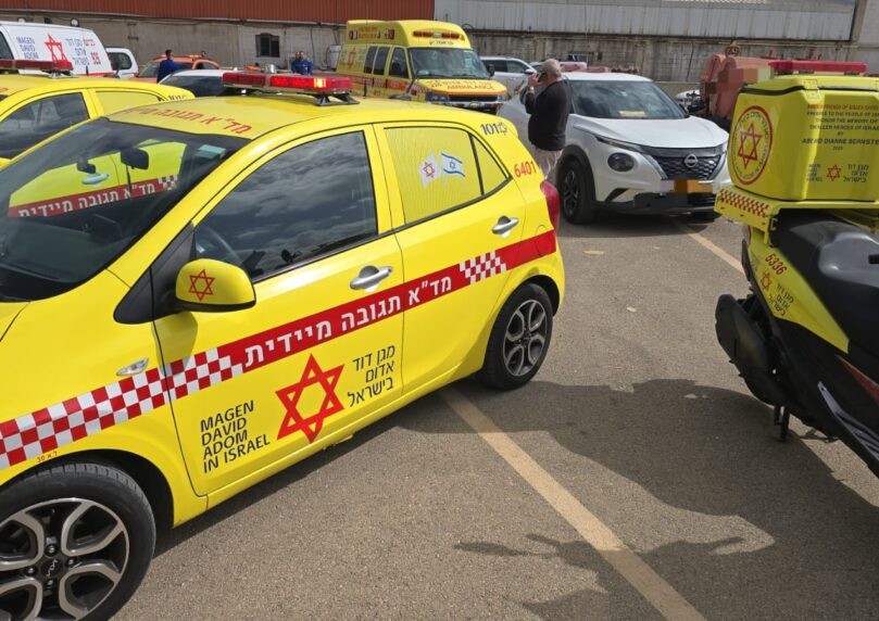 פעולות החייאה ב-2 באורח אנוש במפעל באשדוד