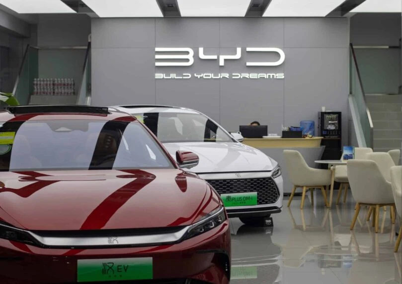 עקב שפל מכירות בסין: מניית BYD בדרך לשבוע שישי של ירידות
