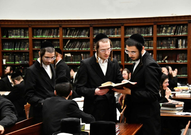 הבחורים למדו 10 שעות ברצף ושמעו שיחה מהמשפיע