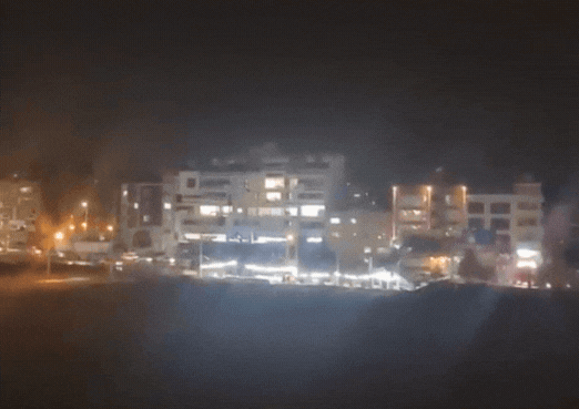 העם האיראני חוגג את חיסולו של הרודן עלי חמינאי | צפו