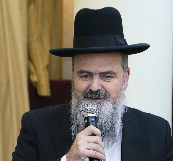 חתנו של הרב עובדיה: "הציבור האשכנזי גזען, המשיח יהיה ספרדי"