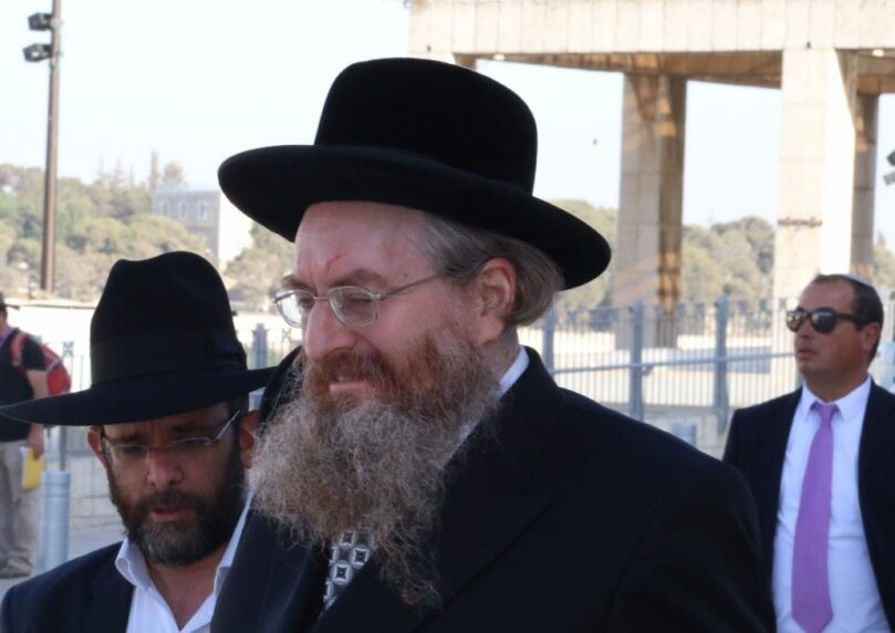 הרבי על בני ברק: "איזה היתר יש לגרום עוגמת נפש לרבים?"