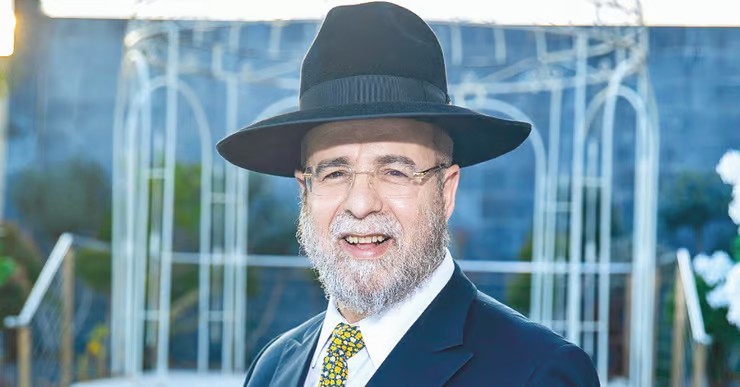 כתב אישום הוגש נגד תושב בית שאן שדקר את רב העיר בפתח ביתו
