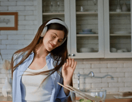 פסקול מסרטן: כך הפכו האוזניות לאיום הבריאותי הכי קרוב אליכם