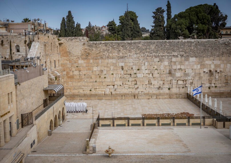 הציבור דורש צדק: האם לאחר פסיקת בג"ץ הכותל ייפתח למתפללים?