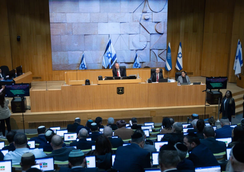 המחדל המהדהד של האופוזיציה והתרגיל שהעביר מיליונים לחרדים