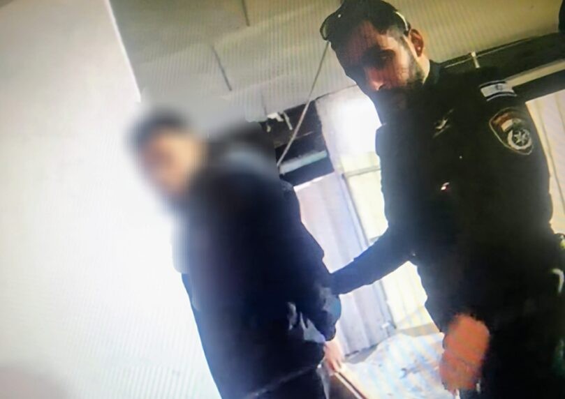 בחסות האזעקות: שלושה ערבים מיו"ש נעצרו במרכז בחשד לפריצה