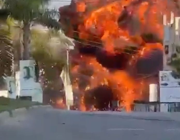פיצוצים עזים סמוך למתקן הגרעין באספהאן | תיעוד