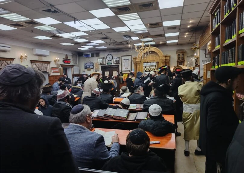 אצל רבי נחמן: בעקבות המלחמה נתקעו באומן