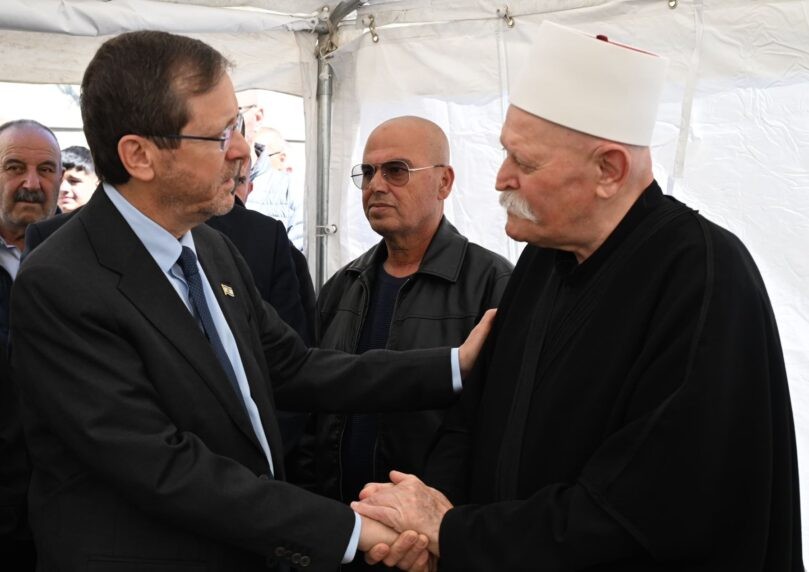 "גיבור ישראל": נשיא המדינה ניחם את משפחתו של מאהר ח'טאר ז"ל