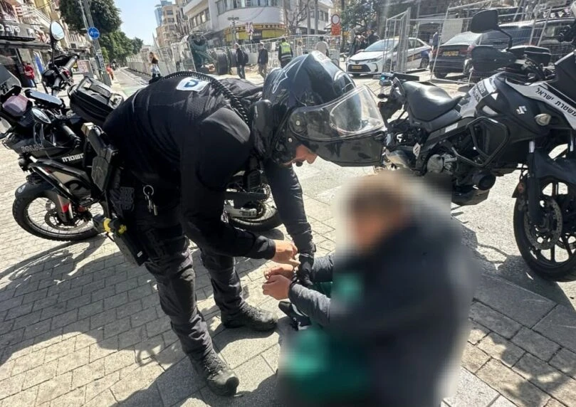 ניצל את נזקי הטיל: תושב יפו פרץ למסעדה בת"א ונעצר