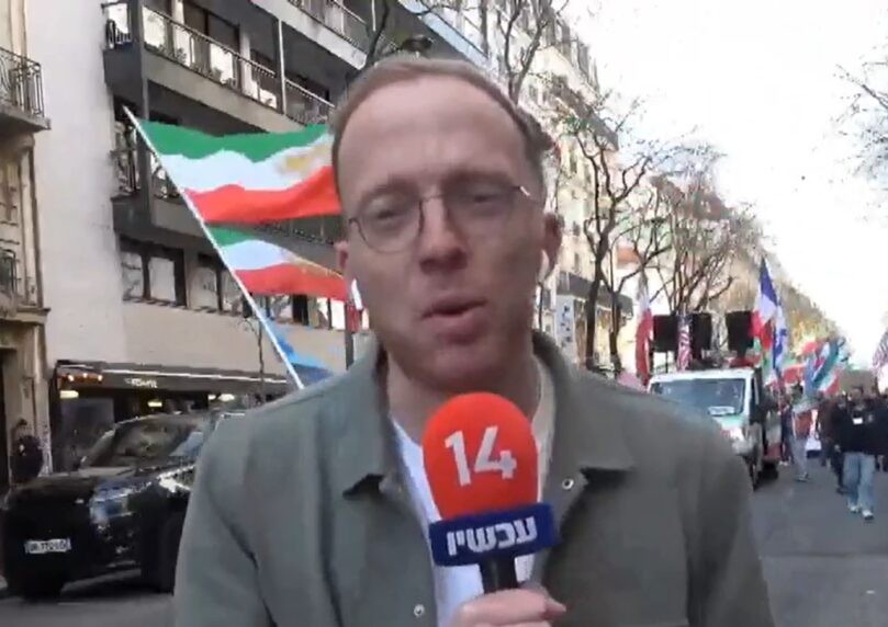 צפו: איראנים פרצו לשידור של כתב חדשות 14