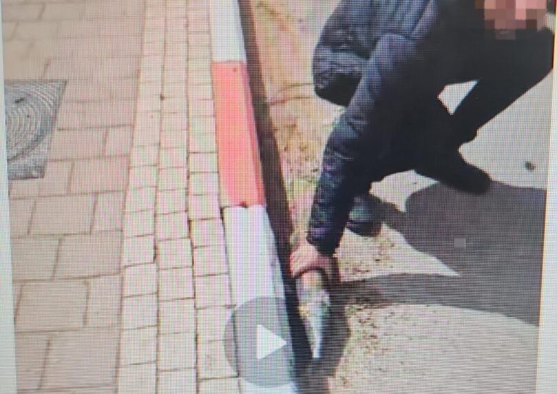 ערבי אסף מזירת הנפילה בבני ברק פצצת מצרר לרכבו ונמלט