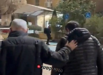 בחיבוק חם: תיעוד של המפגש בין רה"מ נתניהו ליונתן אוריך