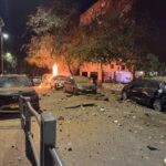 רכבים בוערים וזירות נפילה במרכז בעקבות המטח מאיראן | תיעוד