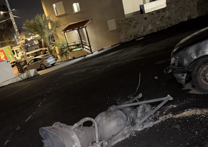 ירי משולב לצפון: נפילת רסיס בחצר בית בסכנין - ללא נפגעים