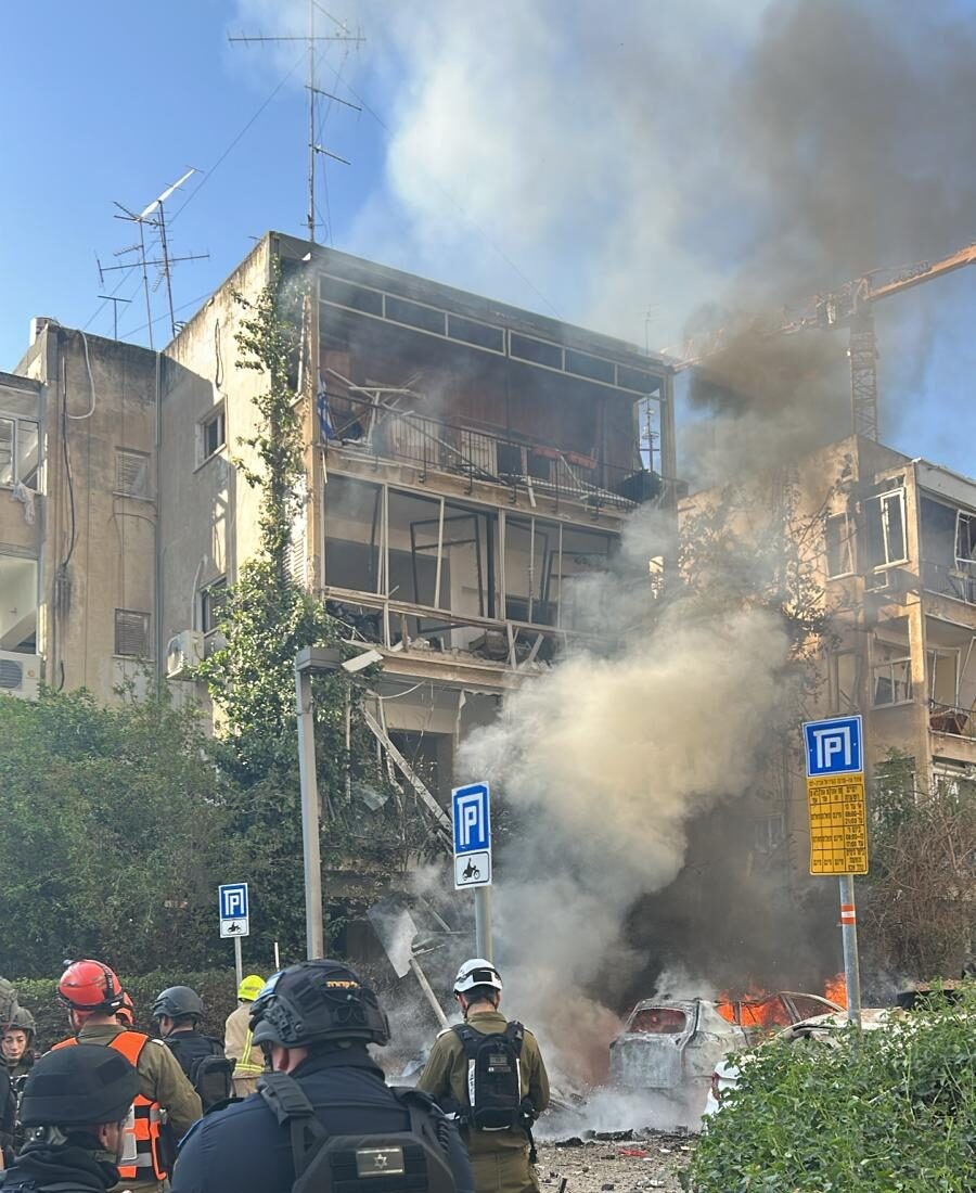 השיגור מאיראן למרכז: 6 פצועים קל בזירת נפילה בתל אביב
