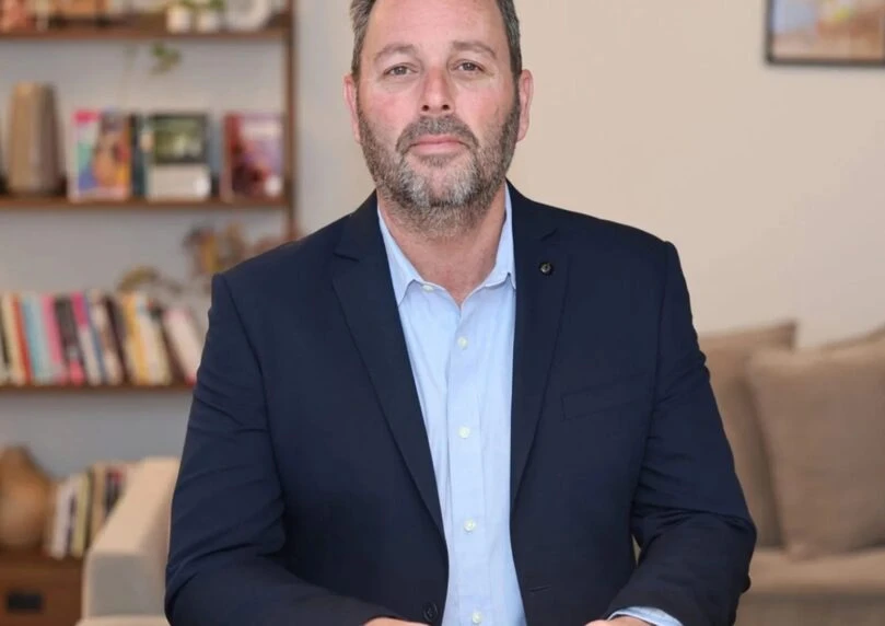 משרד הפנים מכריז: אוהד שגב ניצח בבחירות החוזרות בעכו