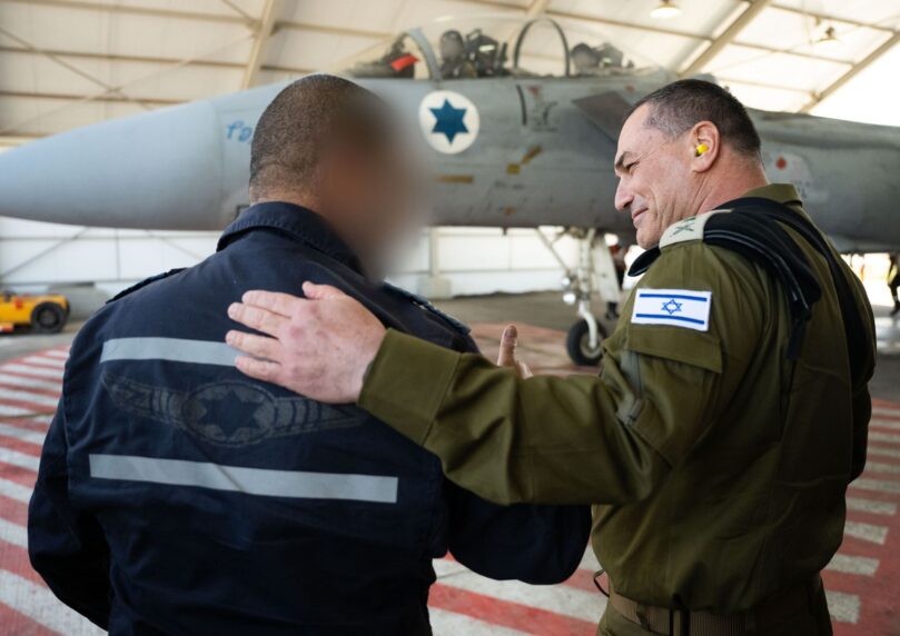הרמטכ"ל לטכנאי חיל האוויר: "לא היינו משלימים משימות"