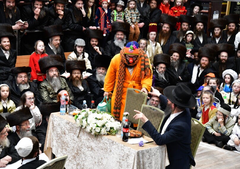 הפוסק בהוראה לאלו שנתקעו בחו"ל לפורים