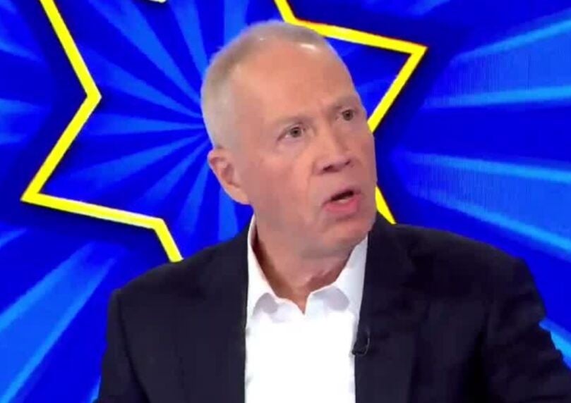 "מציע לך לשקול מילים": השאלה שהוציאה את יואב גלנט משלוותו