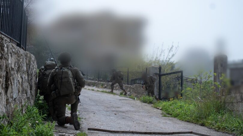 נשק בחדר השינה: תיעוד מפעילות כוחותינו בתוך בית בדרום לבנון