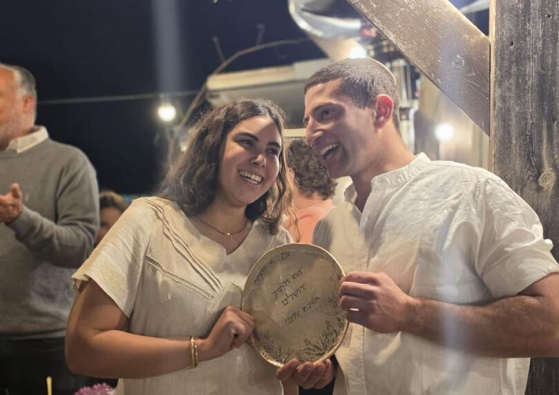 שמחה במשפחת הגיבורים: בתו של אלירז פרץ ז"ל התארסה